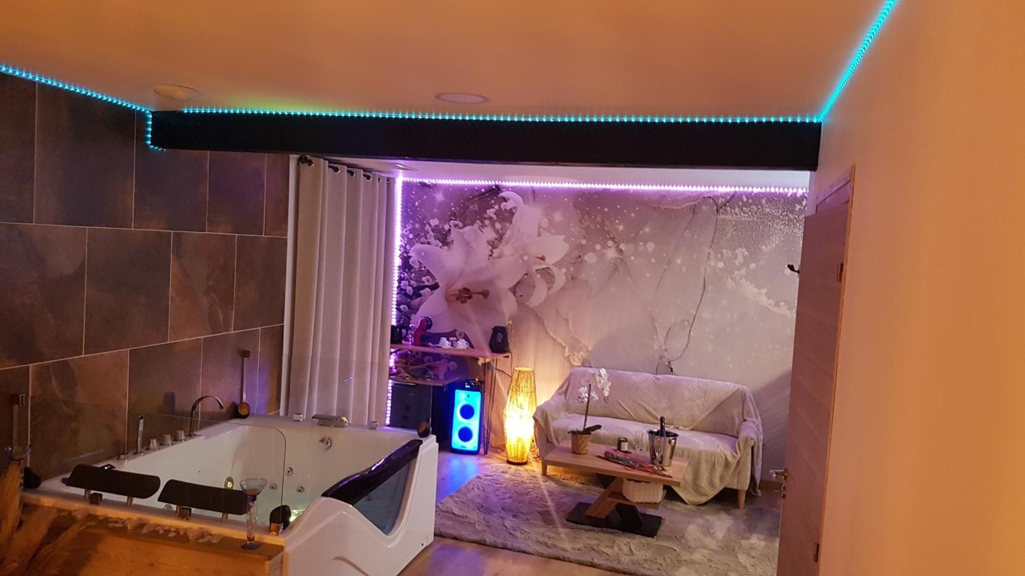 Love Room Jaccuzi Puisserguier Zewnętrze zdjęcie